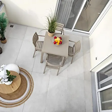 Cherry Luxury Apartment